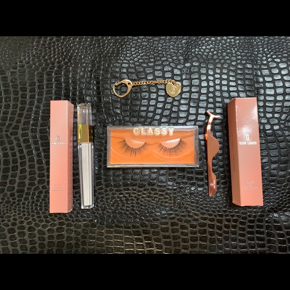 Luxury 3D Faux Mink Eyelashes Set *Classy* - Picture 4 of 5